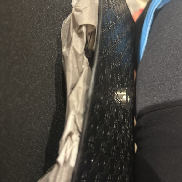 BEAUTIFUL Giani Bernini
Buckle Logo Fanny Pack. BRAND NEW - Picture 12 of 13